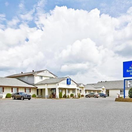 Americas Best Value Inn & Suites Thief River Falls Exterior photo